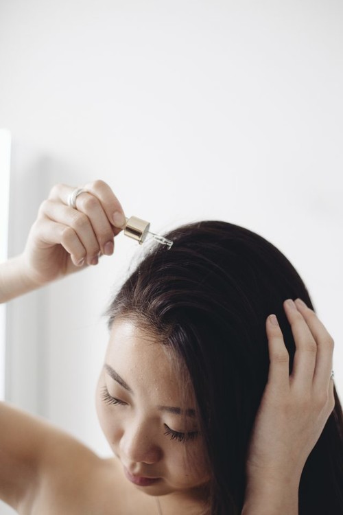 【组图】干性头发的5种最佳DIY治疗