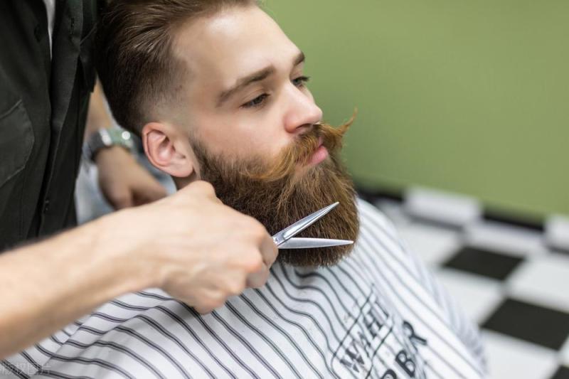 刮胡子频率影响寿命？男性胡子长得快代表了什么？