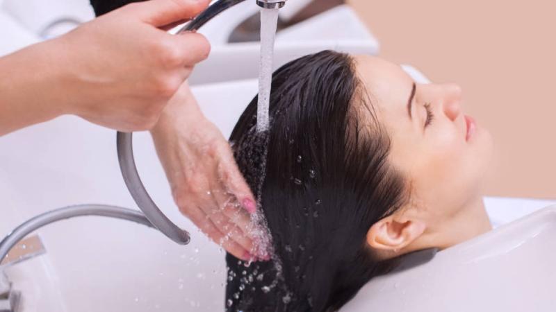 防脱洗发水，真的能防脱吗？正确的洗头方式，预防脱发